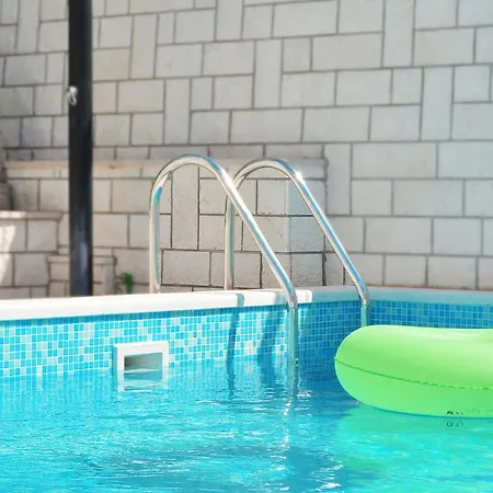 Rose Deluxe Trogir