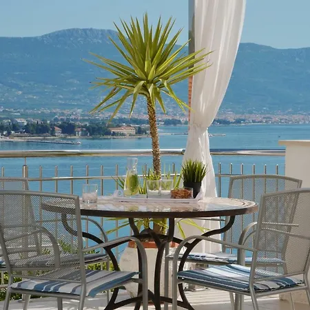 Rose Deluxe * Trogir