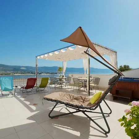 Rose Deluxe Apartment Trogir